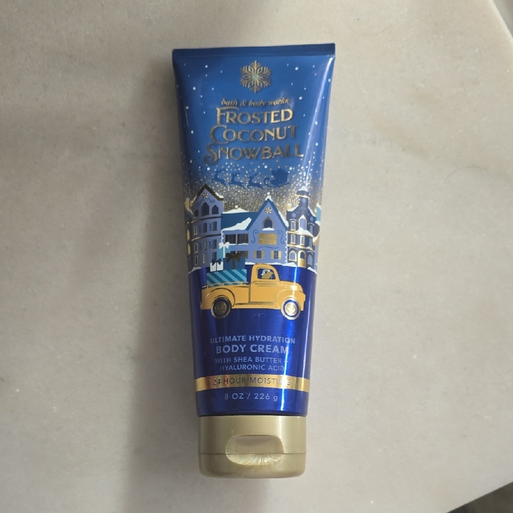 Bath & Body Works (BBW) Frosted Coconut Snowball Body Cream